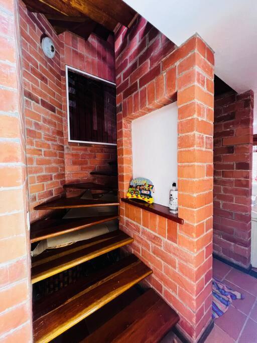Hermosa casa , con parqueadero en Rionegro cerca al aeropuerto Villa Exterior foto