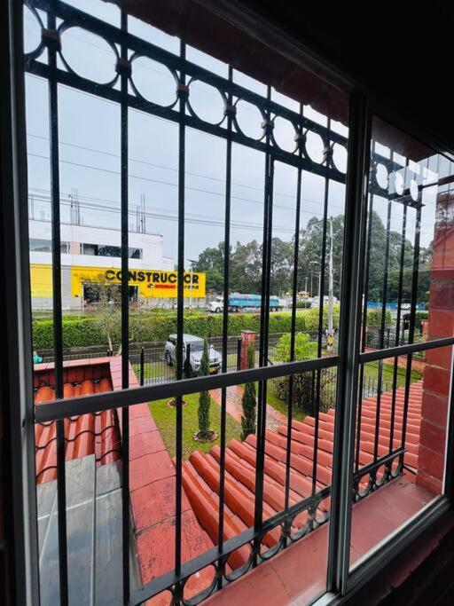 Hermosa casa , con parqueadero en Rionegro cerca al aeropuerto Villa Exterior foto
